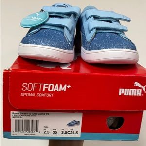 Girls new puma sneakers size 3.5